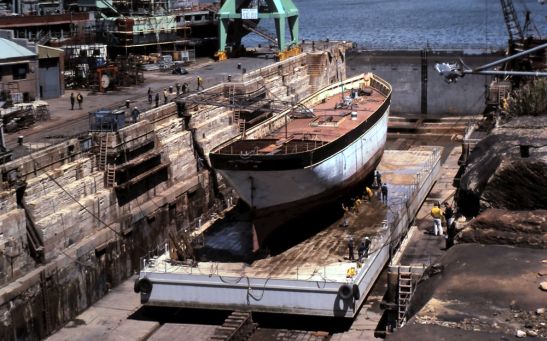James Craig goes on to Mori's Sea Heritage Dock at Cockatoo Island 1985